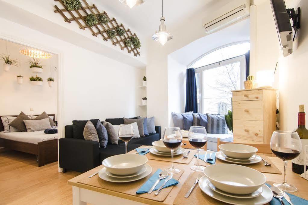 Lollipop Flats City Centre Deluxe Suite Madrid Eksteriør billede