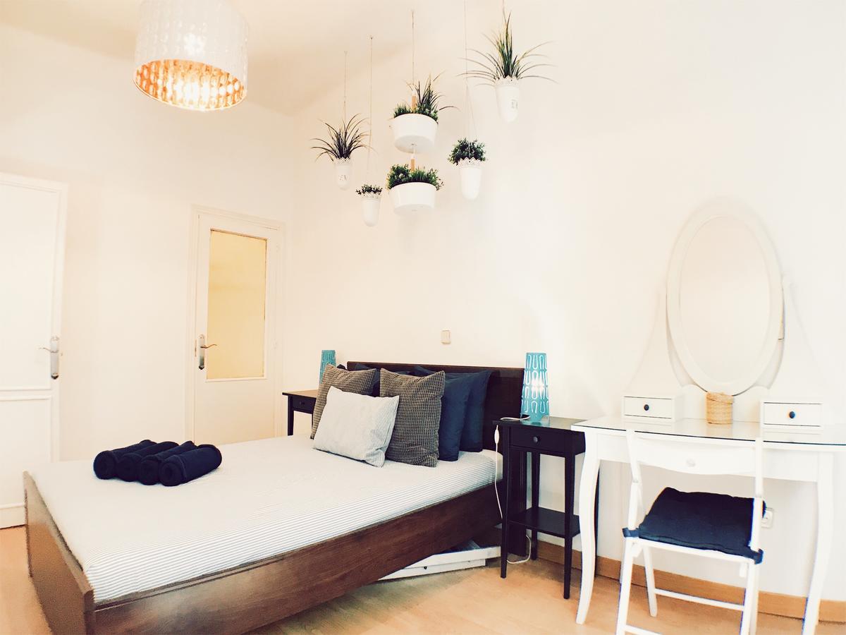 Lollipop Flats City Centre Deluxe Suite Madrid Eksteriør billede