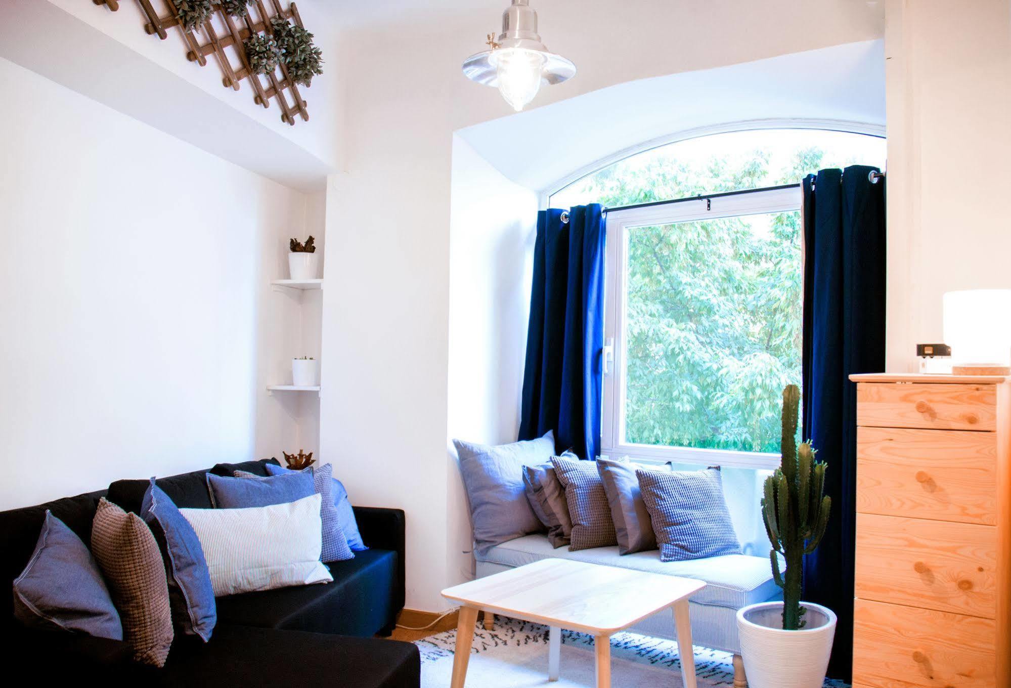 Lollipop Flats City Centre Deluxe Suite Madrid Eksteriør billede