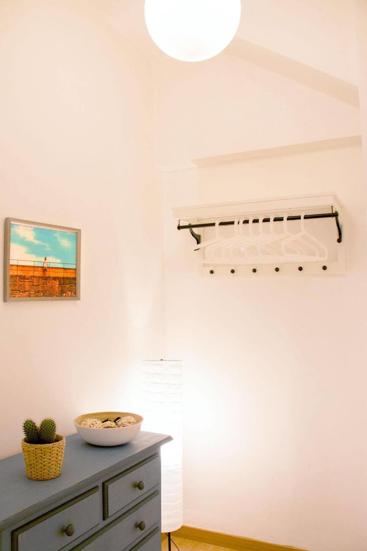 Lollipop Flats City Centre Deluxe Suite Madrid Eksteriør billede