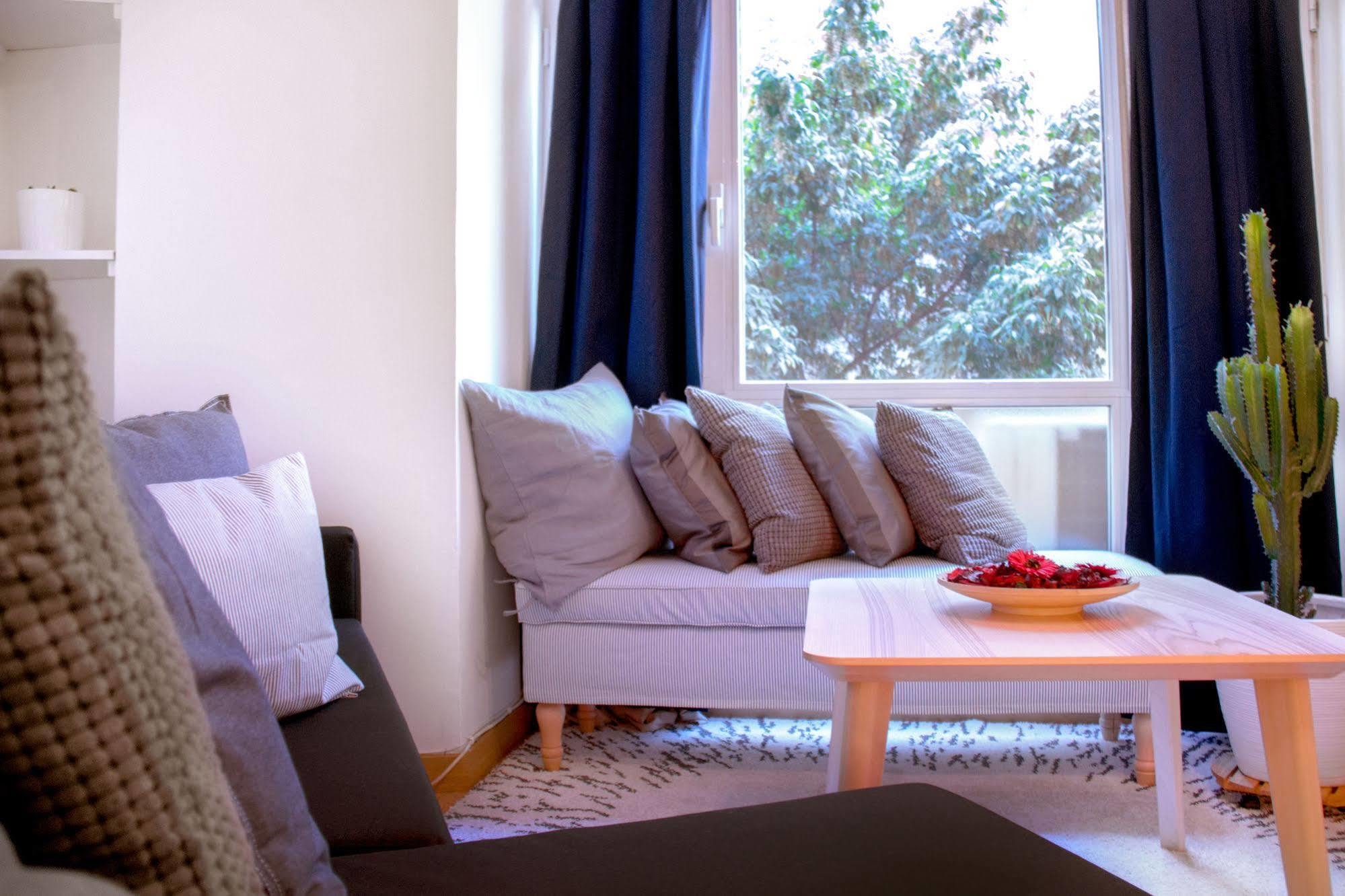 Lollipop Flats City Centre Deluxe Suite Madrid Eksteriør billede